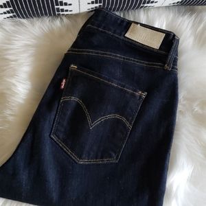 Levi's